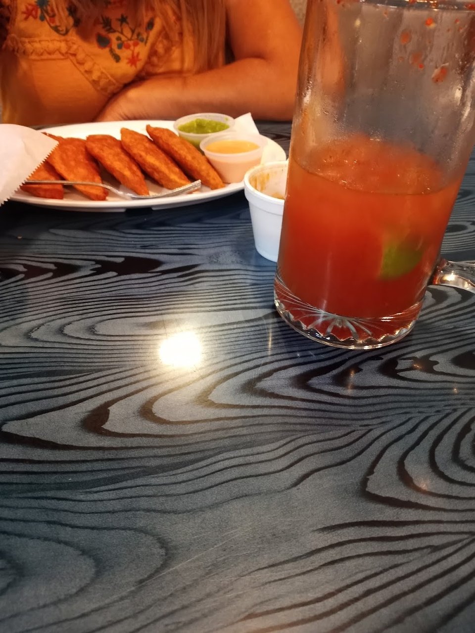 Empanadas de Camaron Y Una Chelada