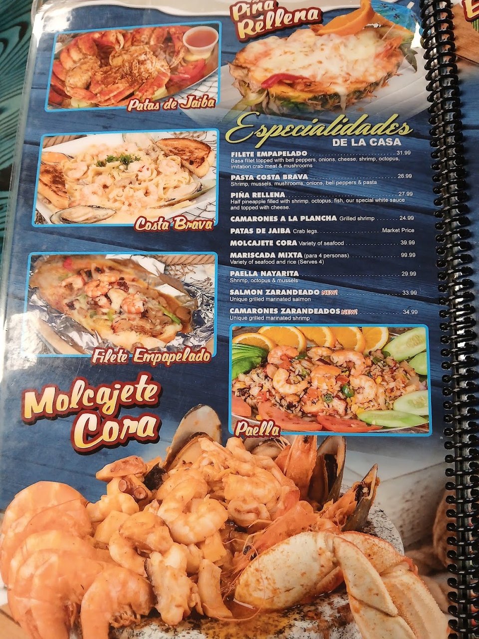 Menu page with ceviches and cocteles.